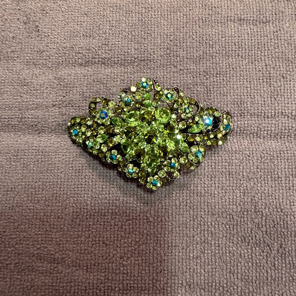 Vintage rhinestone hair clip- Greens